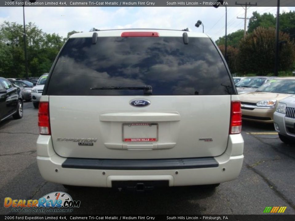 2006 Ford Expedition Limited 4x4 Cashmere Tri-Coat Metallic / Medium Flint Grey Photo #3