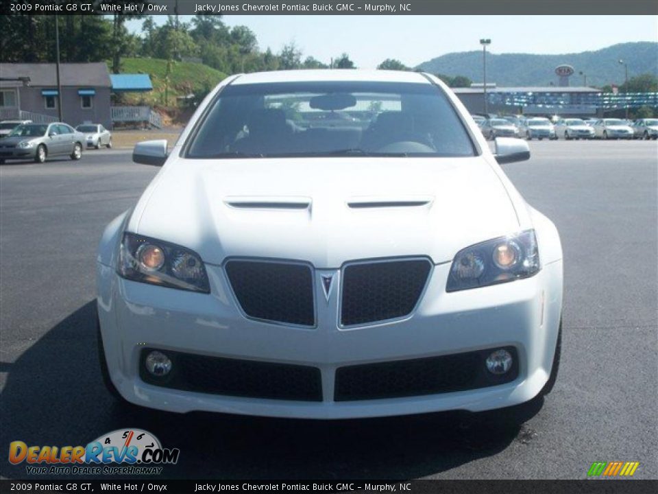 2009 Pontiac G8 GT White Hot / Onyx Photo #3