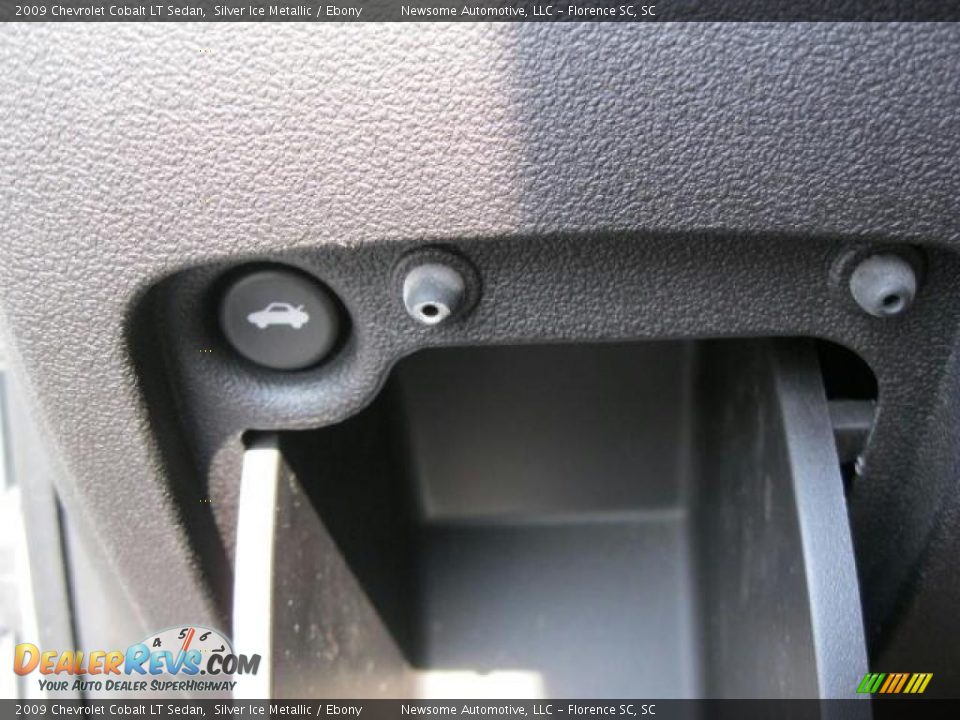 2009 Chevrolet Cobalt LT Sedan Silver Ice Metallic / Ebony Photo #14