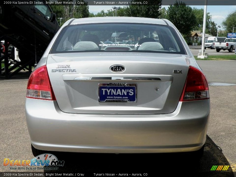 2009 Kia Spectra EX Sedan Bright Silver Metallic / Gray Photo #5