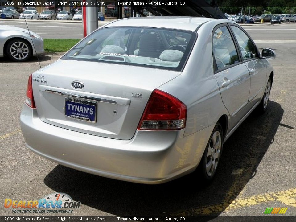 2009 Kia Spectra EX Sedan Bright Silver Metallic / Gray Photo #6