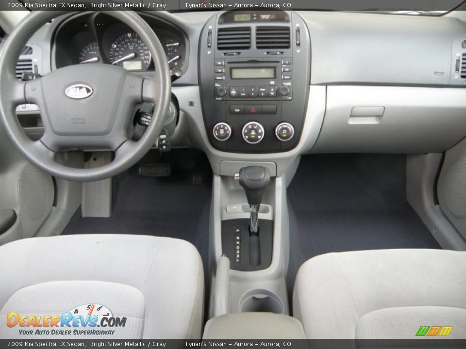 2009 Kia Spectra EX Sedan Bright Silver Metallic / Gray Photo #9