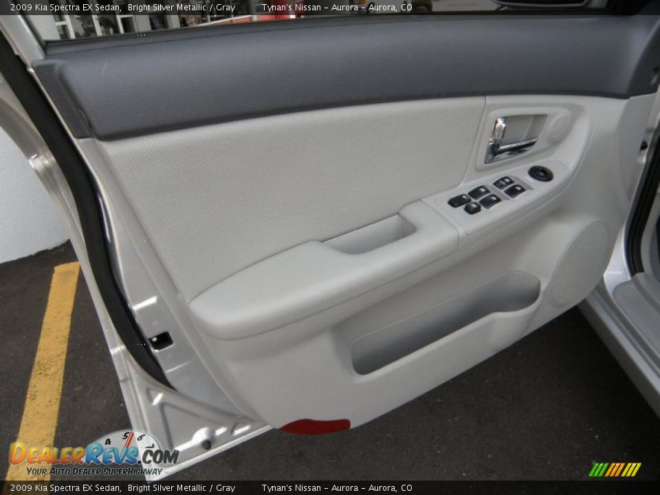 2009 Kia Spectra EX Sedan Bright Silver Metallic / Gray Photo #14