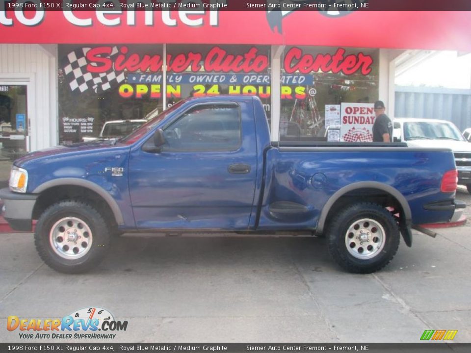 1998 Ford F150 XL Regular Cab 4x4 Royal Blue Metallic / Medium Graphite Photo #1
