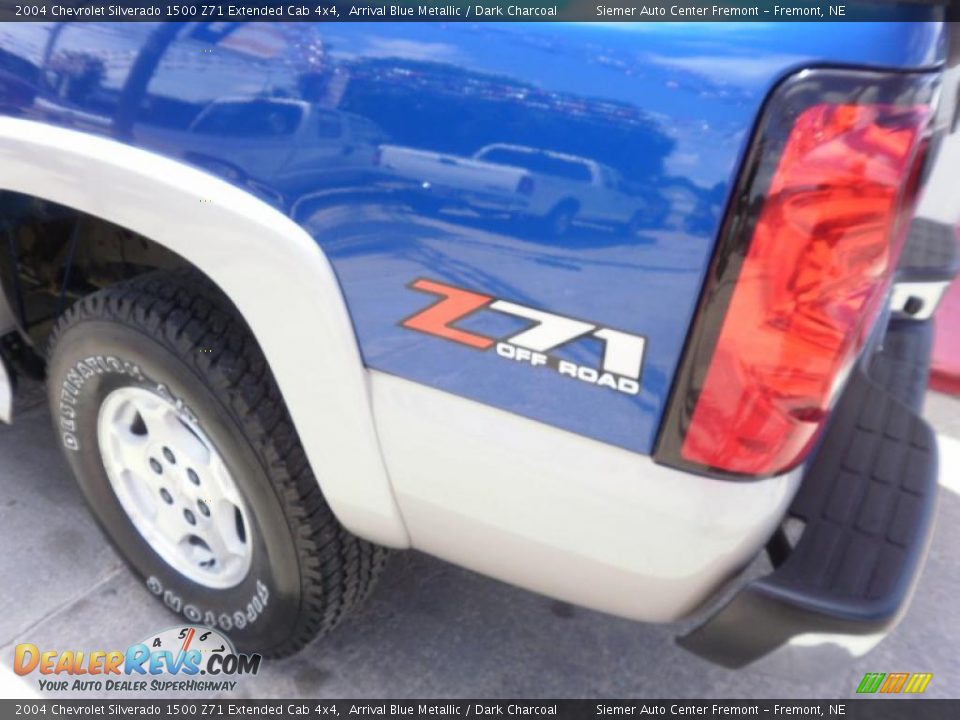 2004 Chevrolet Silverado 1500 Z71 Extended Cab 4x4 Arrival Blue Metallic / Dark Charcoal Photo #2