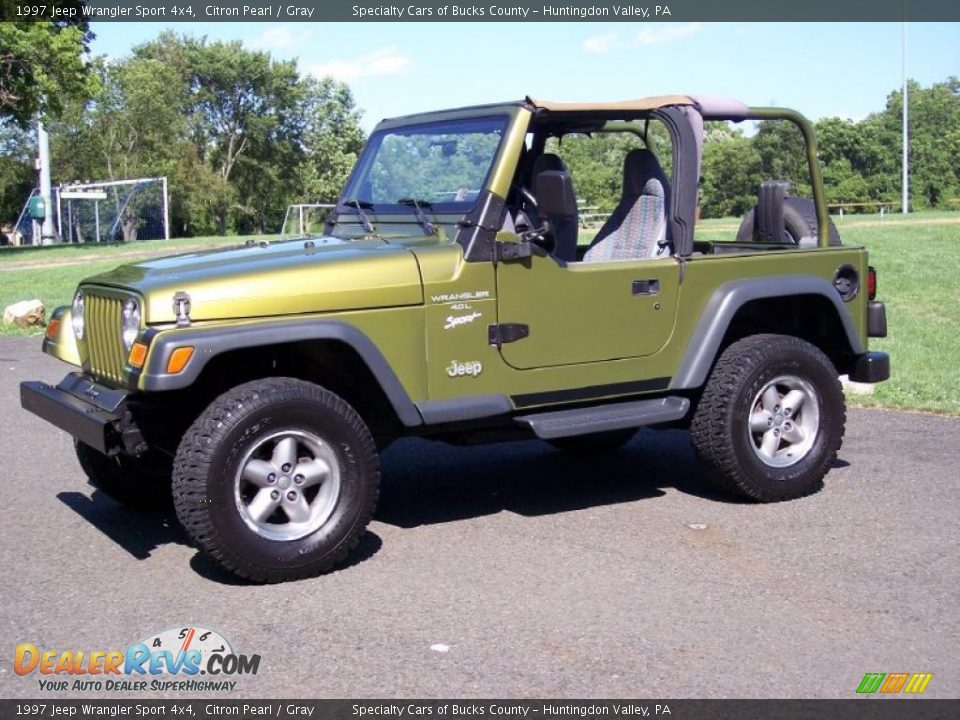 1997 Jeep Wrangler Sport 4x4 Citron Pearl / Gray Photo #14