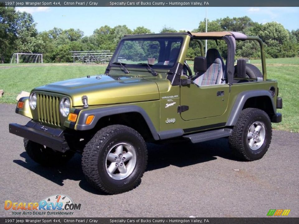 1997 Jeep Wrangler Sport 4x4 Citron Pearl / Gray Photo #15