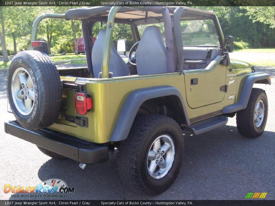 1997 Jeep Wrangler Sport 4x4 Citron Pearl / Gray Photo #20