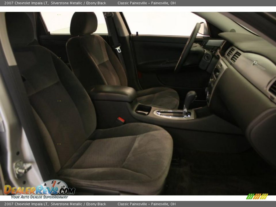 2007 Chevrolet Impala LT Silverstone Metallic / Ebony Black Photo #17