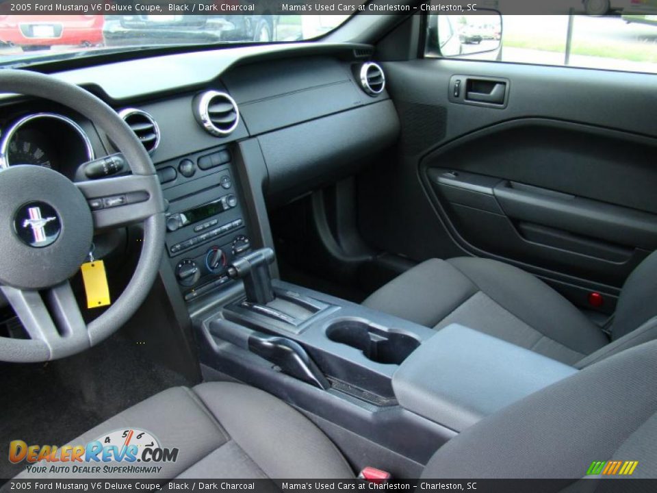 2005 Ford Mustang V6 Deluxe Coupe Black / Dark Charcoal Photo #14