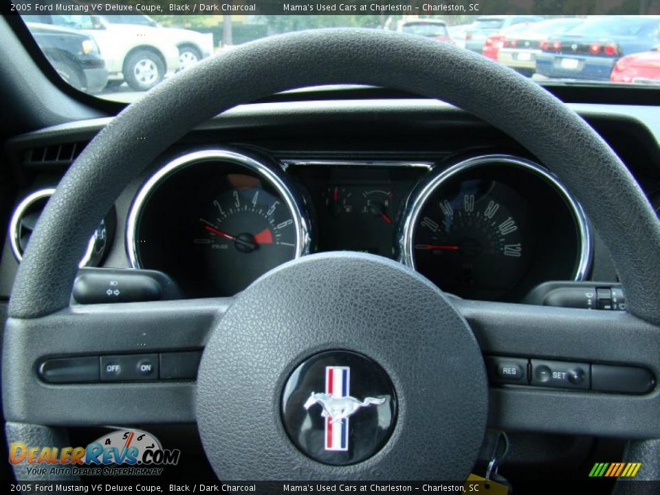 2005 Ford Mustang V6 Deluxe Coupe Black / Dark Charcoal Photo #18