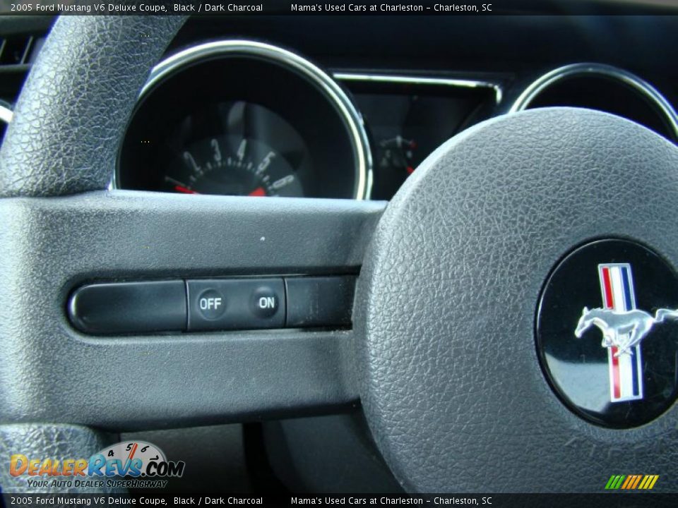 2005 Ford Mustang V6 Deluxe Coupe Black / Dark Charcoal Photo #19