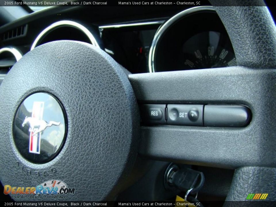2005 Ford Mustang V6 Deluxe Coupe Black / Dark Charcoal Photo #20