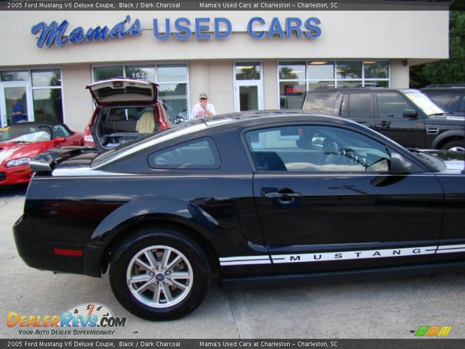 2005 Ford Mustang V6 Deluxe Coupe Black / Dark Charcoal Photo #29