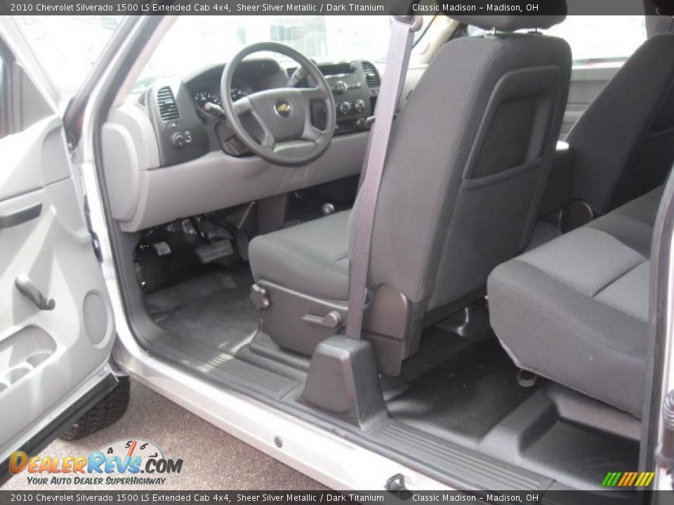 2010 Chevrolet Silverado 1500 LS Extended Cab 4x4 Sheer Silver Metallic / Dark Titanium Photo #8