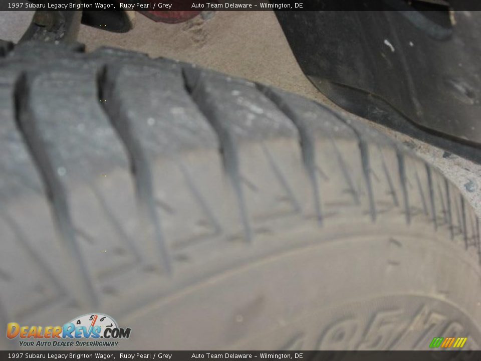 1997 Subaru Legacy Brighton Wagon Ruby Pearl / Grey Photo #27