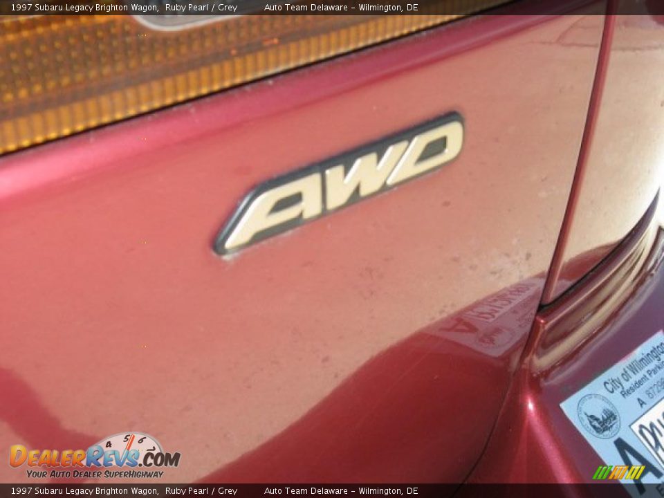 1997 Subaru Legacy Brighton Wagon Ruby Pearl / Grey Photo #31