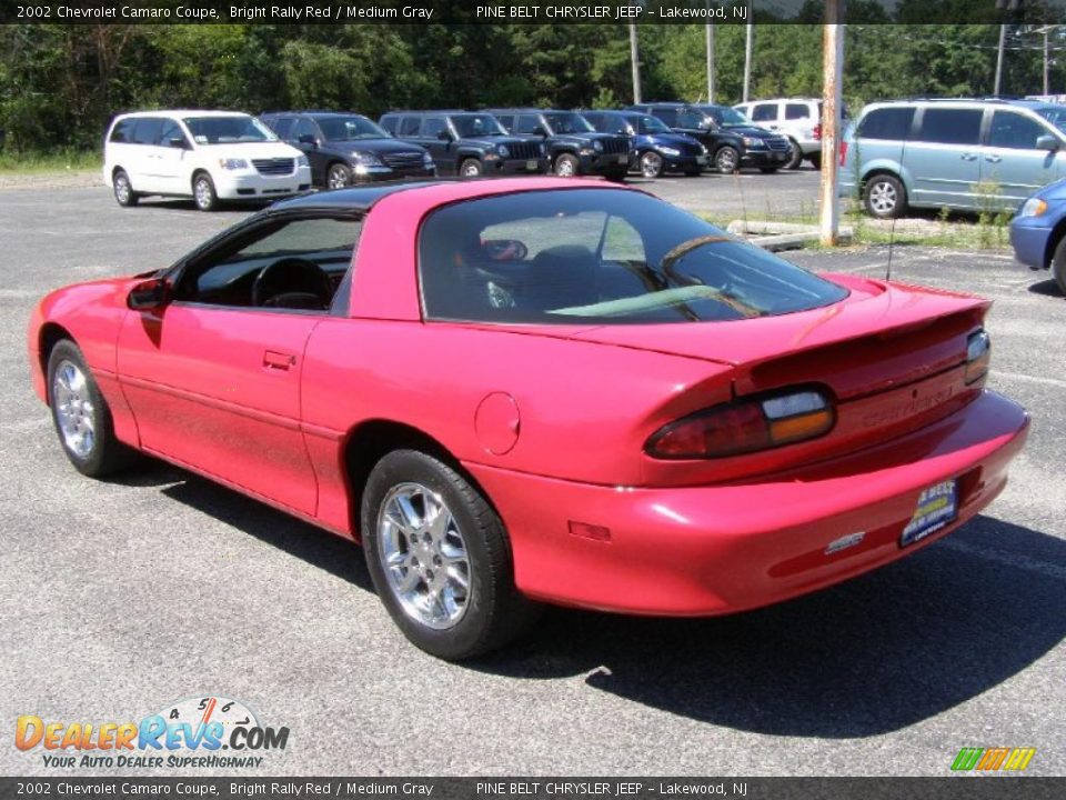 2002 Chevrolet Camaro Coupe Bright Rally Red / Medium Gray Photo #5