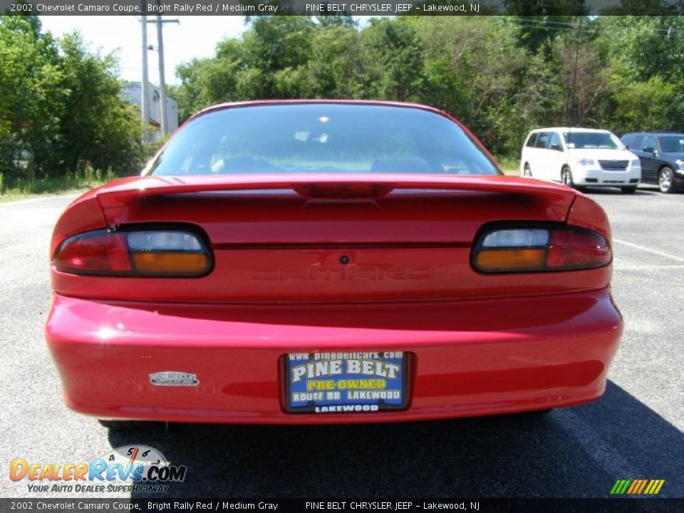 2002 Chevrolet Camaro Coupe Bright Rally Red / Medium Gray Photo #6