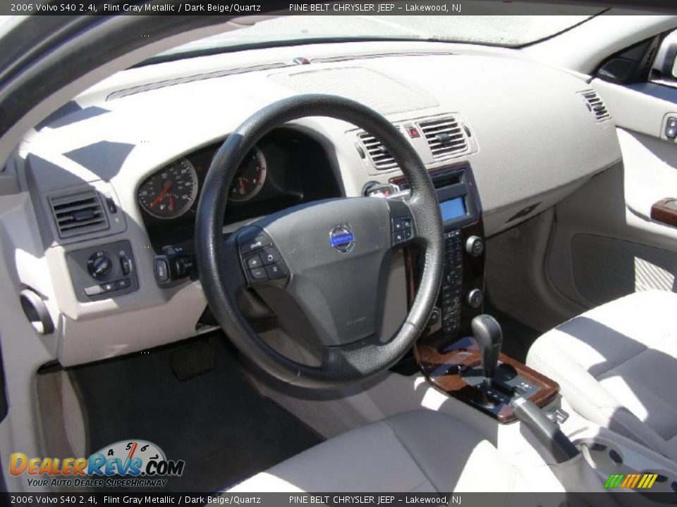 2006 Volvo S40 2.4i Flint Gray Metallic / Dark Beige/Quartz Photo #10