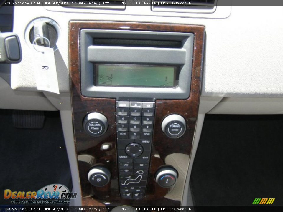 2006 Volvo S40 2.4i Flint Gray Metallic / Dark Beige/Quartz Photo #15