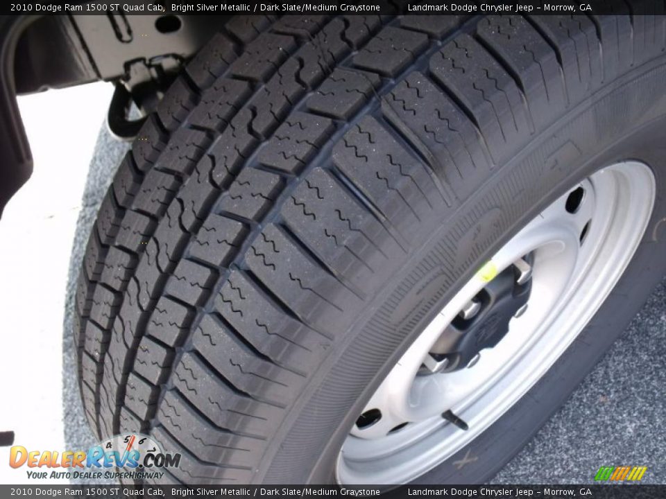 2010 Dodge Ram 1500 ST Quad Cab Bright Silver Metallic / Dark Slate/Medium Graystone Photo #13