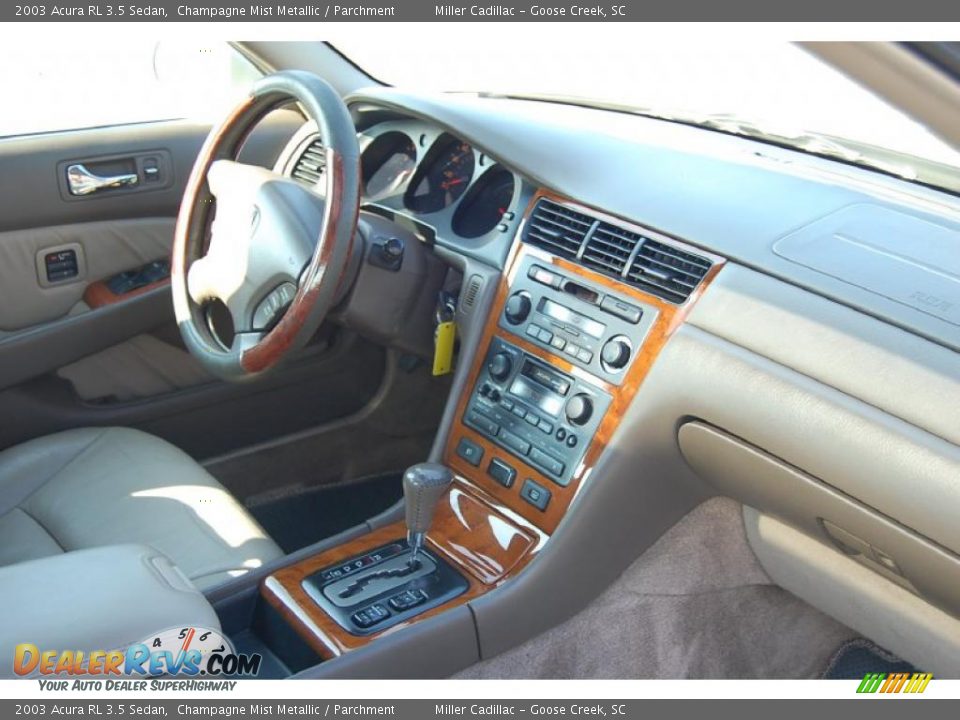 2003 Acura RL 3.5 Sedan Champagne Mist Metallic / Parchment Photo #10