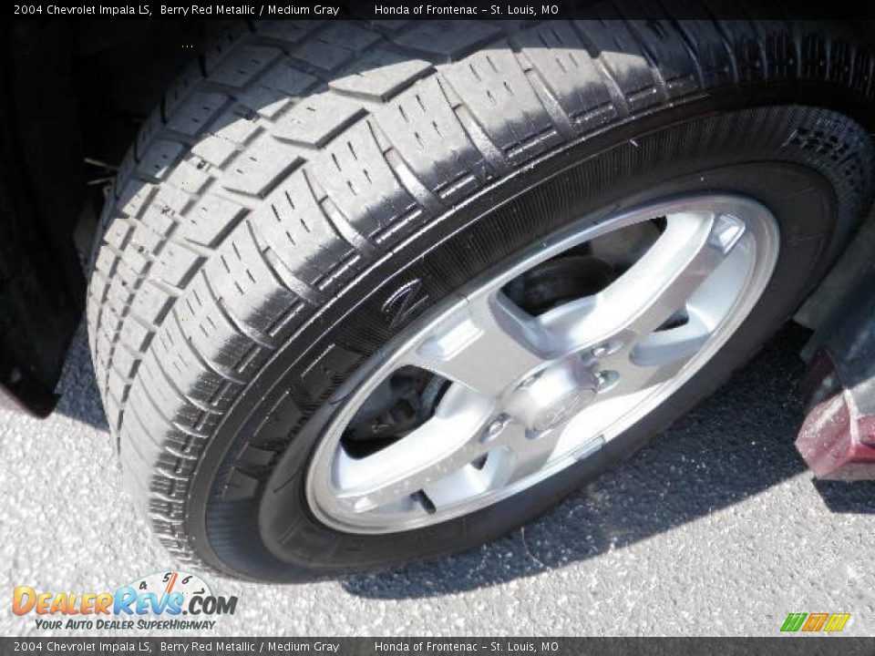 2004 Chevrolet Impala LS Berry Red Metallic / Medium Gray Photo #9