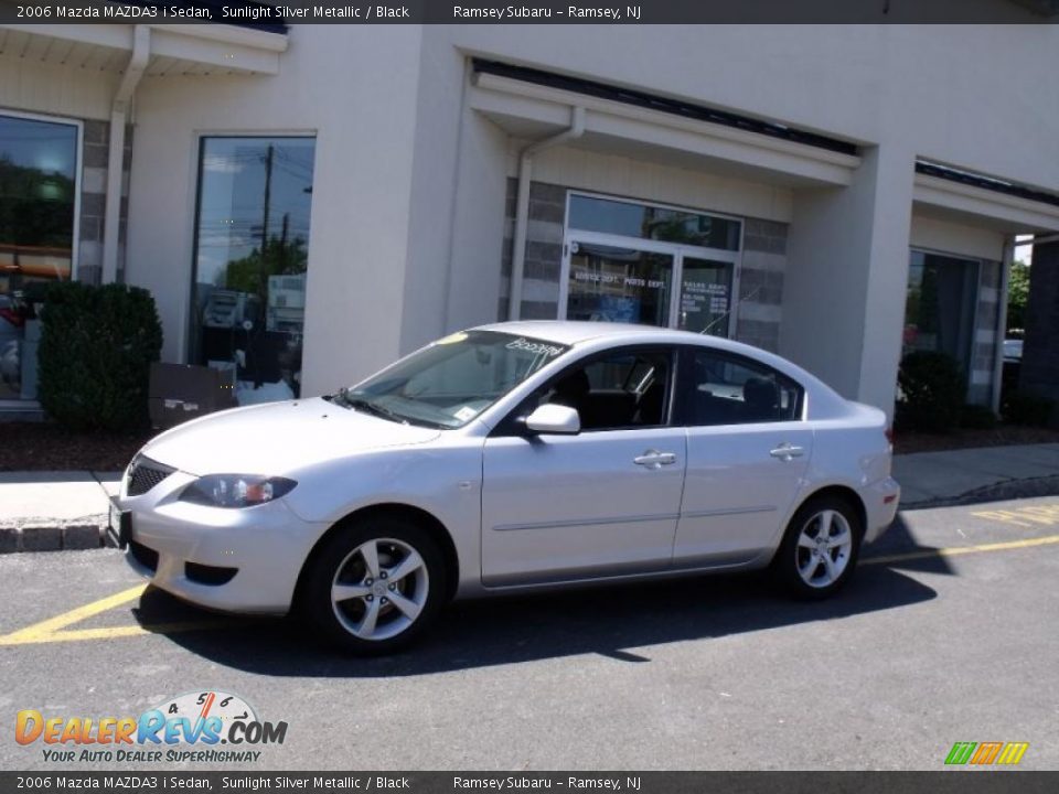 2006 Mazda MAZDA3 i Sedan Sunlight Silver Metallic / Black Photo #3