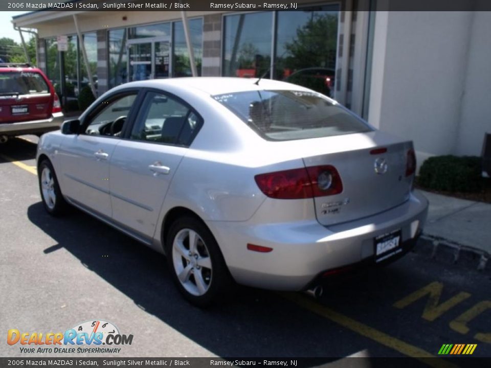 2006 Mazda MAZDA3 i Sedan Sunlight Silver Metallic / Black Photo #5