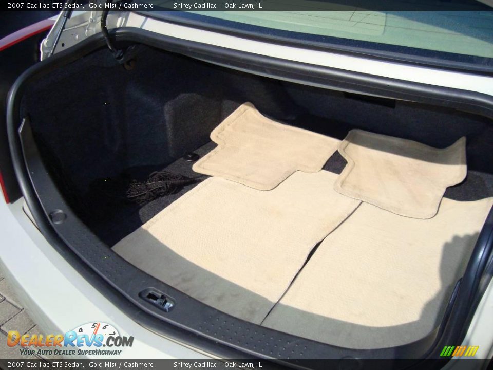 2007 Cadillac CTS Sedan Gold Mist / Cashmere Photo #17