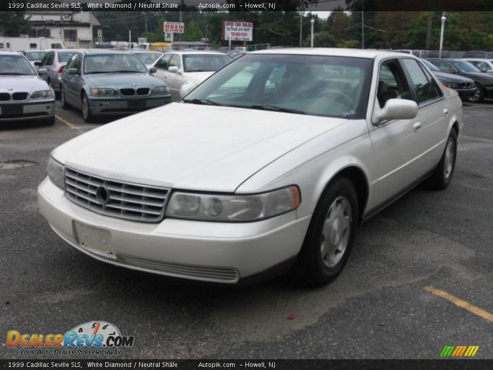 1999 Cadillac Seville SLS White Diamond / Neutral Shale Photo #3