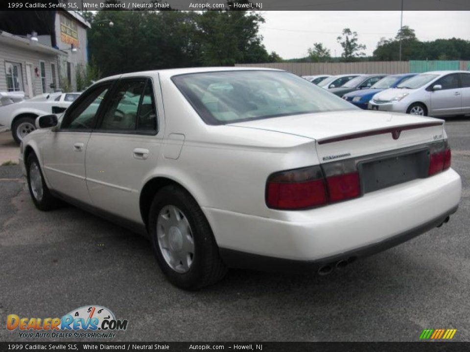 1999 Cadillac Seville SLS White Diamond / Neutral Shale Photo #5