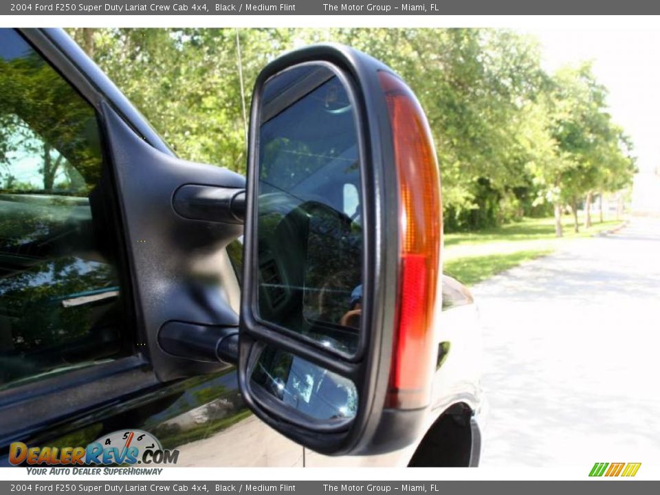 2004 Ford F250 Super Duty Lariat Crew Cab 4x4 Black / Medium Flint Photo #24