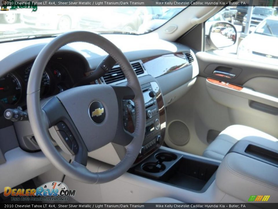 2010 Chevrolet Tahoe LT 4x4 Sheer Silver Metallic / Light Titanium/Dark Titanium Photo #8