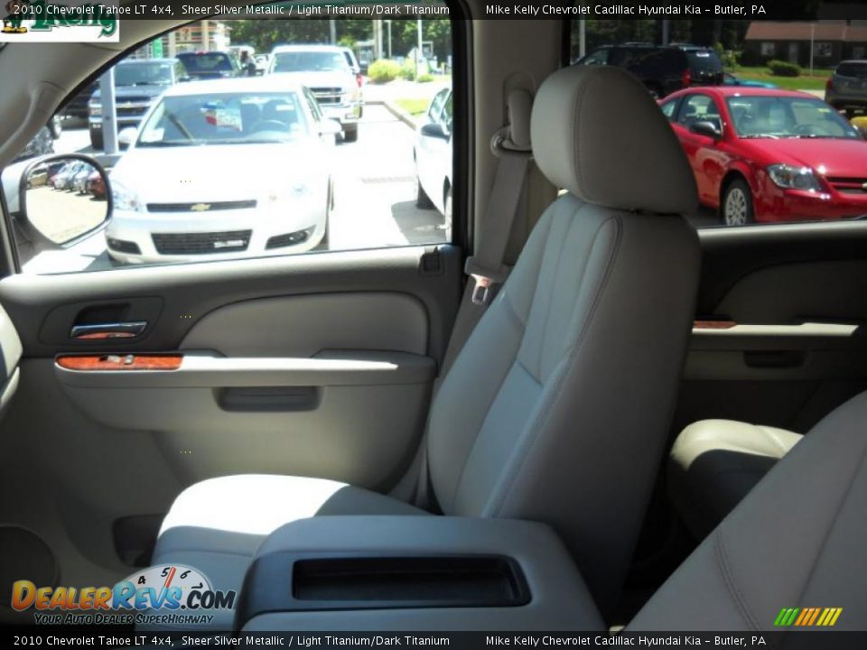 2010 Chevrolet Tahoe LT 4x4 Sheer Silver Metallic / Light Titanium/Dark Titanium Photo #9