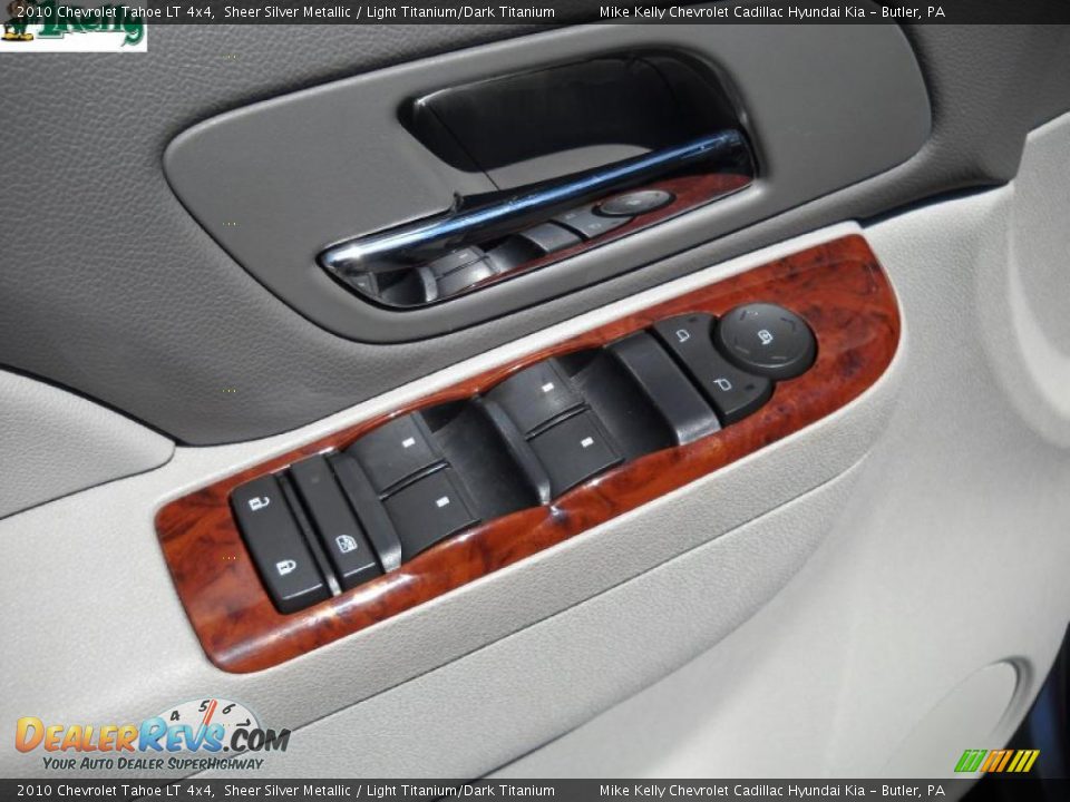 2010 Chevrolet Tahoe LT 4x4 Sheer Silver Metallic / Light Titanium/Dark Titanium Photo #17