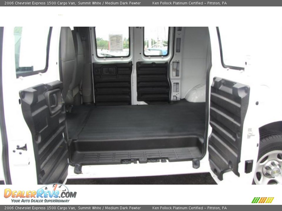 2006 Chevrolet Express 1500 Cargo Van Summit White / Medium Dark Pewter Photo #10