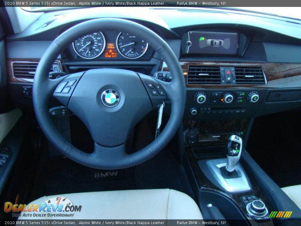 2010 BMW 5 Series 535i xDrive Sedan Alpine White / Ivory White/Black Nappa Leather Photo #11