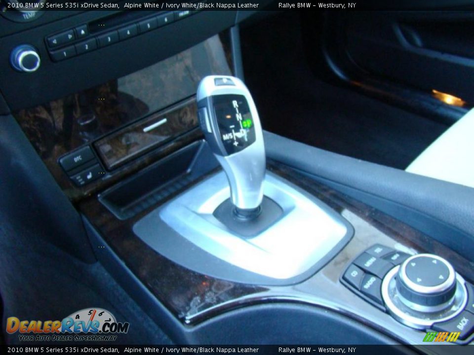2010 BMW 5 Series 535i xDrive Sedan Alpine White / Ivory White/Black Nappa Leather Photo #14