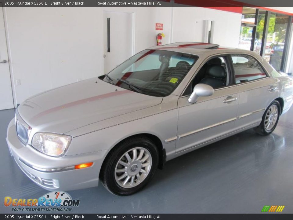 2005 Hyundai XG350 L Bright Silver / Black Photo #3