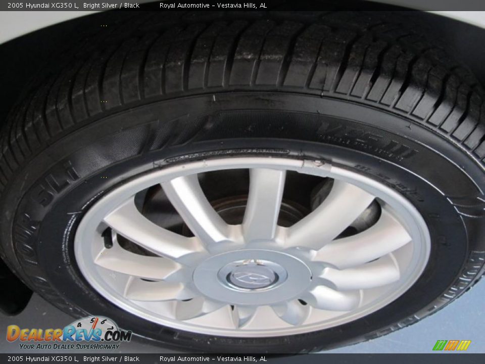 2005 Hyundai XG350 L Bright Silver / Black Photo #8