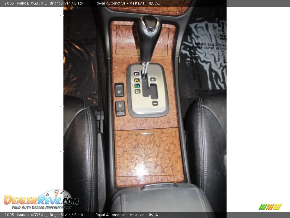 2005 Hyundai XG350 L Bright Silver / Black Photo #17