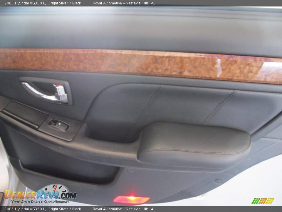 2005 Hyundai XG350 L Bright Silver / Black Photo #23