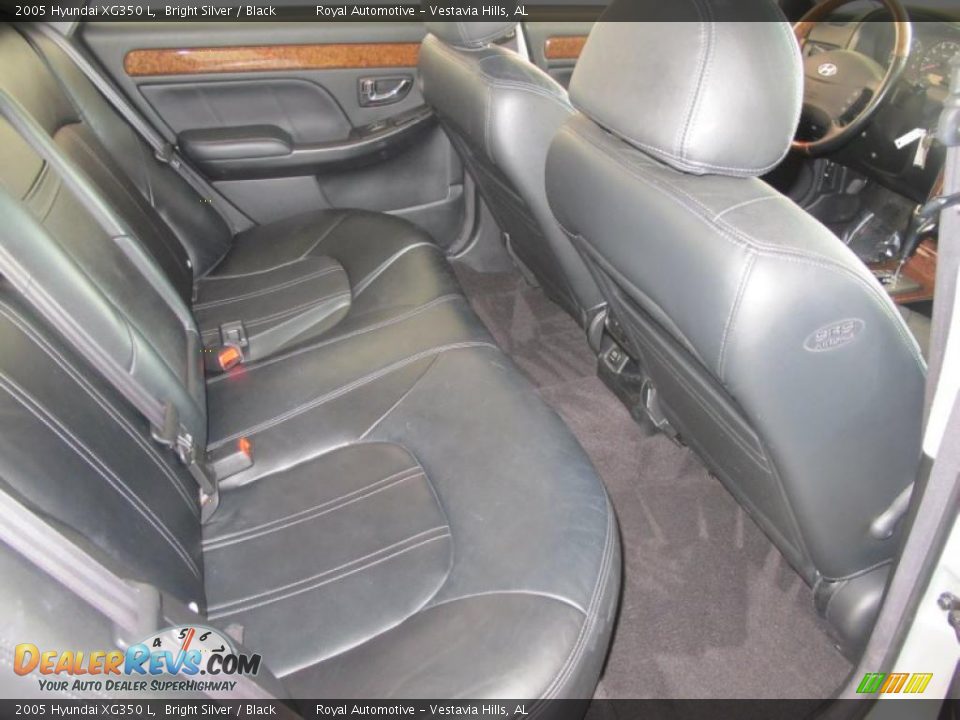 2005 Hyundai XG350 L Bright Silver / Black Photo #24