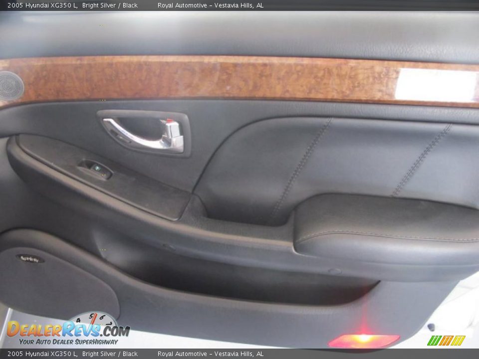 2005 Hyundai XG350 L Bright Silver / Black Photo #26