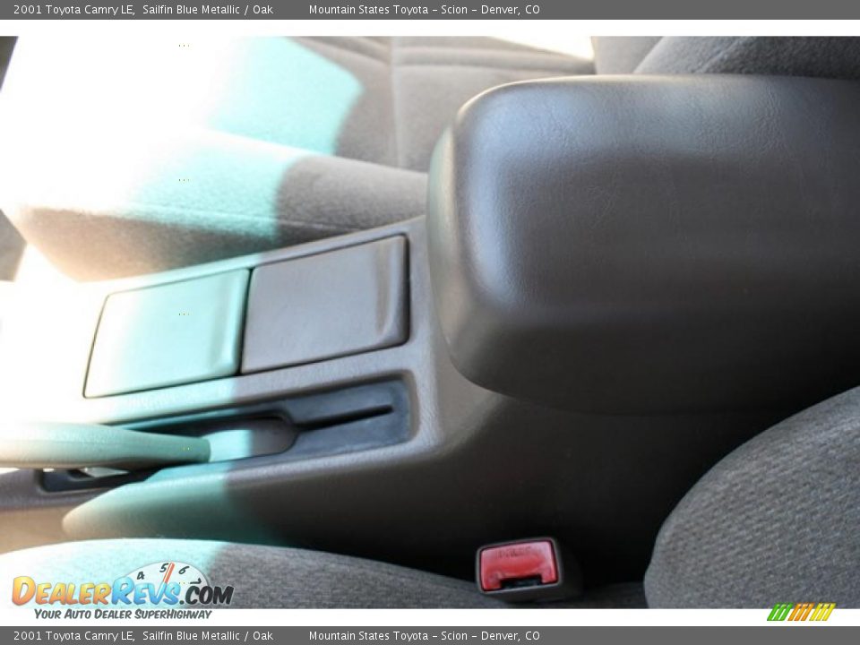 2001 Toyota Camry LE Sailfin Blue Metallic / Oak Photo #22