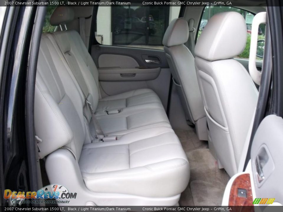 2007 Chevrolet Suburban 1500 LT Black / Light Titanium/Dark Titanium Photo #18