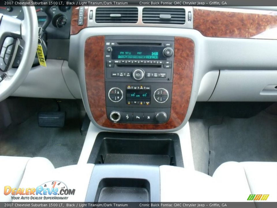2007 Chevrolet Suburban 1500 LT Black / Light Titanium/Dark Titanium Photo #22