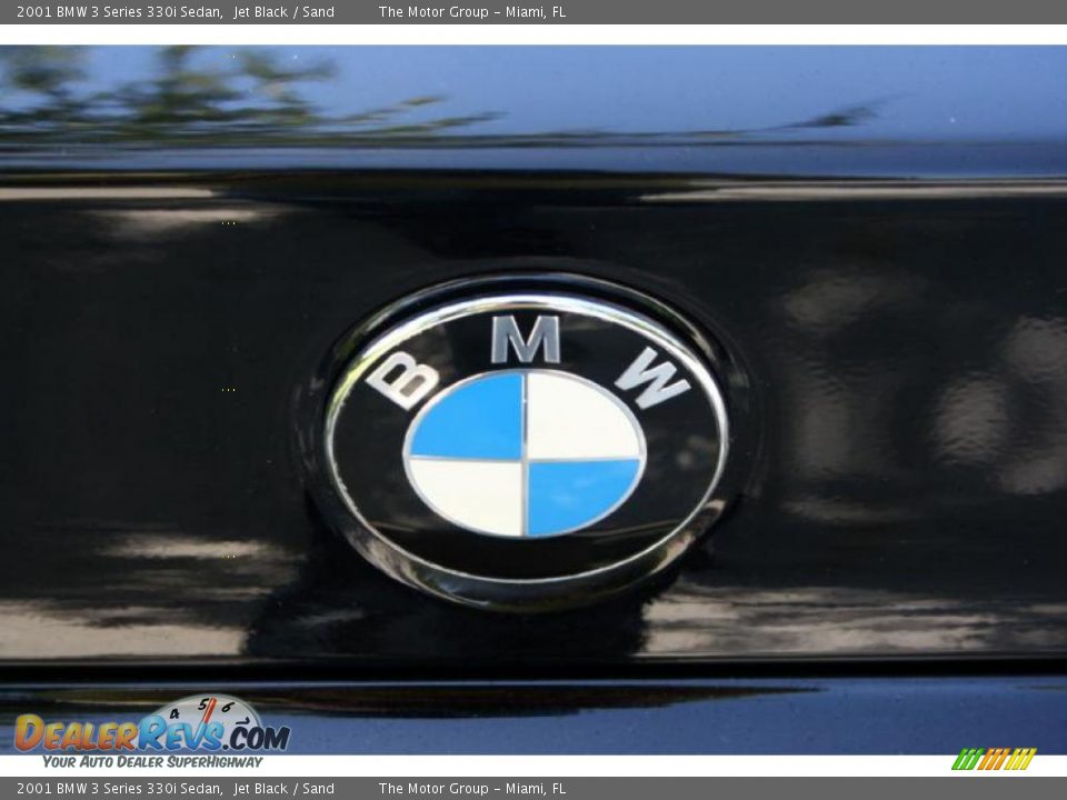 2001 BMW 3 Series 330i Sedan Jet Black / Sand Photo #31
